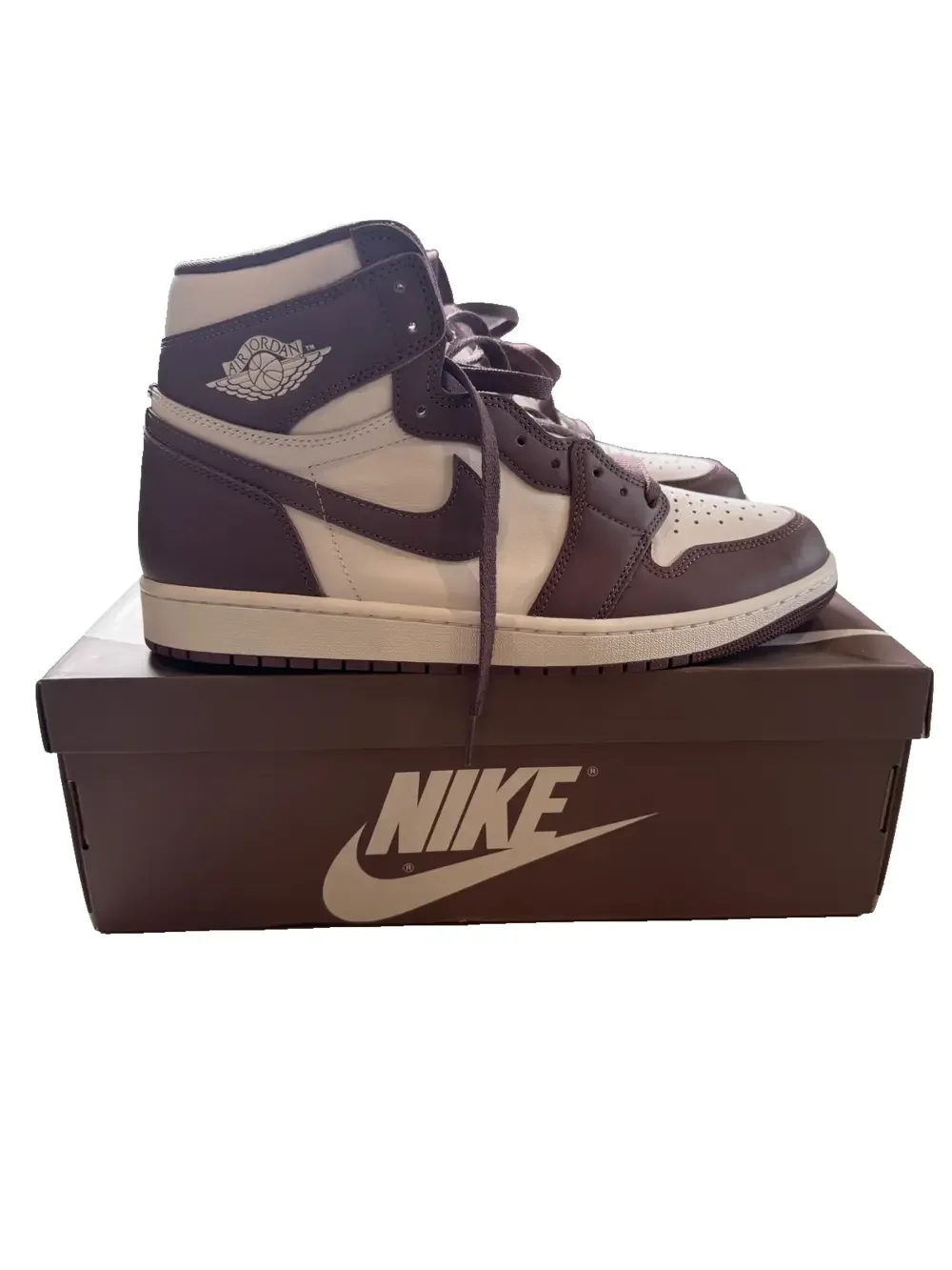 Nike Air Jordan 1 Retro High OG Shoes Mens Size 12 White Mauve DZ5485-105 New